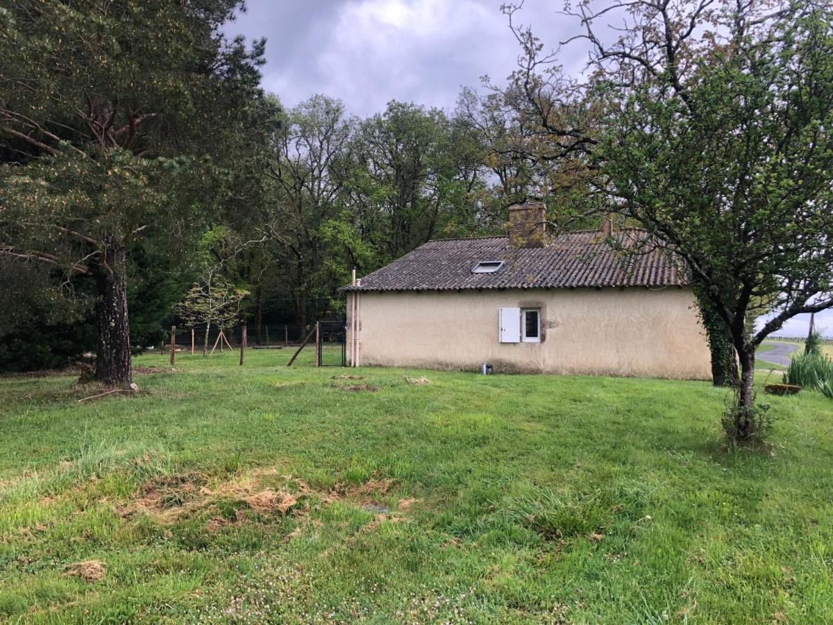 Maison De Campagne Chez Georges Saint-Sulpice-de-Pommiers Exterior foto